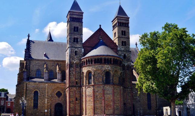 Maastricht Basiliek Sint Servaas Chor 3 Wikicommons edited